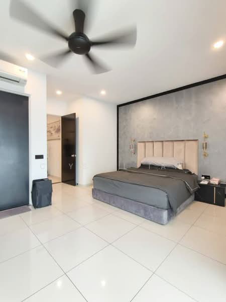 2-storey Terraced House for Sale in Taman Mount Austin (Tebrau) - Crystal Tan - Bedroom - PropertyGuru.com.my