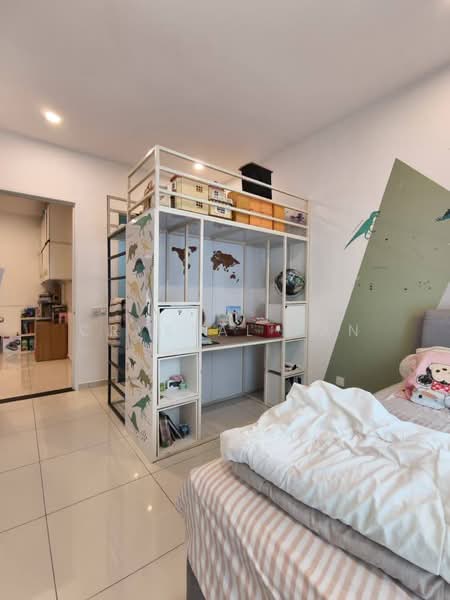 2-storey Terraced House for Sale in Taman Mount Austin (Tebrau) - Crystal Tan - Bedroom - PropertyGuru.com.my