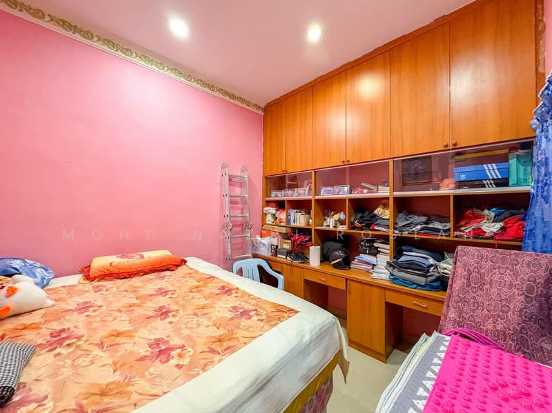Rumah Teres 1 Tingkat untuk Dijual di Taman Sri Serdang (Seri Kembangan) - Mohd Nazri Roslan - PropertyGuru.com.my