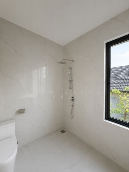 Semi-Detached House for Sale in Taman Ikhlas (Bandar Sungai Long) - Soon Sheng Law - Bathroom - PropertyGuru.com.my