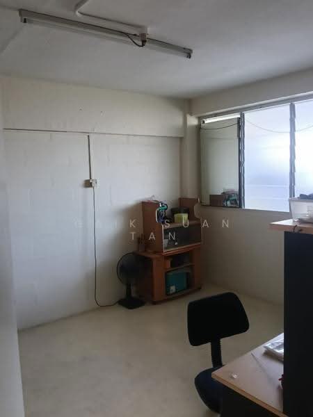 Rumah Flat untuk Dijual di Kampung Melayu - Gaik Suan Tan - Study - PropertyGuru.com.my