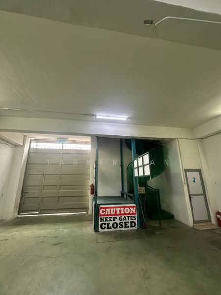 Kilang untuk Disewa di Serdang Raya (Seri Kembangan) - Tabber Tan - back - PropertyGuru.com.my