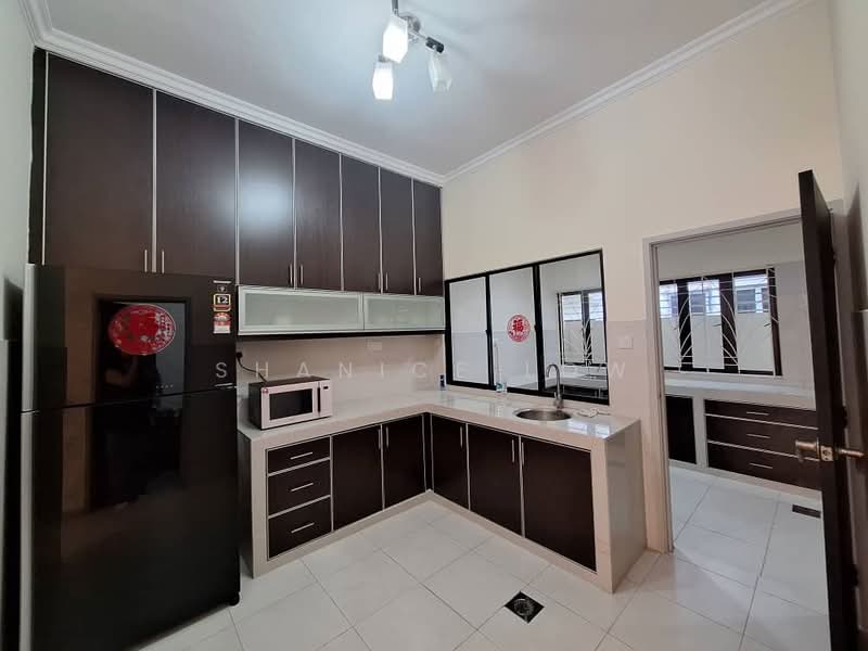 2-storey Terraced House for Sale in Bandar Puteri Puchong (Puchong) - Shanice Low - Kitchen - PropertyGuru.com.my