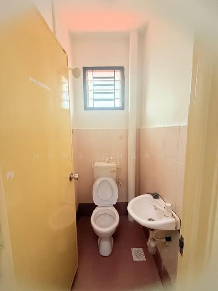 Rumah Teres 2 Tingkat untuk Disewa di Johor Bahru (Johor) - Hong Charng Lee - Bathroom - PropertyGuru.com.my