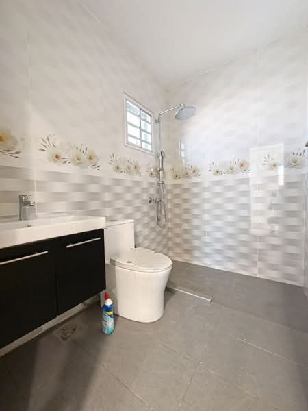 Bungalow for Sale in Taman Mansion (Ipoh) - Gary Tang - Bathroom - PropertyGuru.com.my