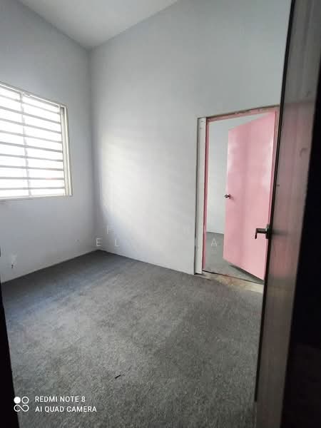Shop / Office for Rent in Kota Warisan (Sepang) - Puteri Ellysha - Interior - PropertyGuru.com.my