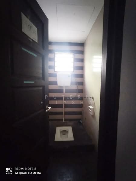 Shop / Office for Rent in Kota Warisan (Sepang) - Puteri Ellysha - Bathroom - PropertyGuru.com.my