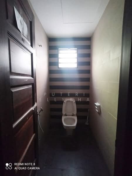 Shop / Office for Rent in Kota Warisan (Sepang) - Puteri Ellysha - Bathroom - PropertyGuru.com.my