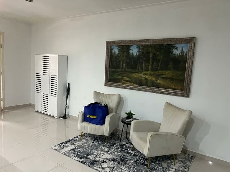 2-storey Terraced House for Sale in Bukit Jelutong (Shah Alam) - Karl Phang - Living Room - PropertyGuru.com.my