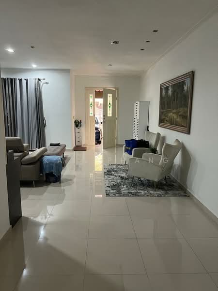 2-storey Terraced House for Sale in Bukit Jelutong (Shah Alam) - Karl Phang - Living Room - PropertyGuru.com.my