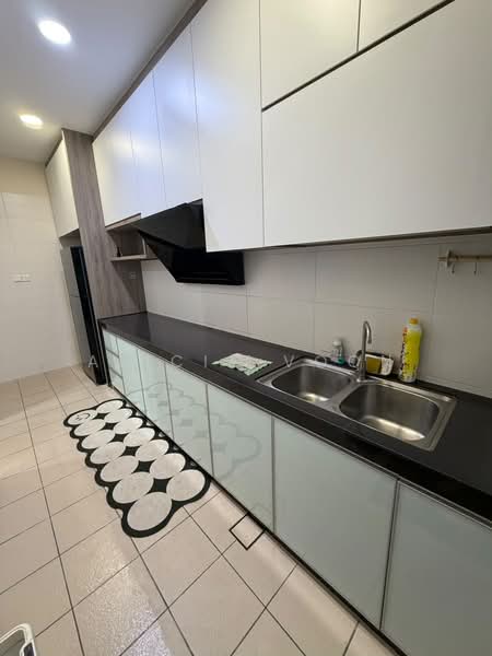 Rumah Teres 2 Tingkat untuk Disewa di Johor Bahru (Johor) - Alicia Voon - Kitchen - PropertyGuru.com.my