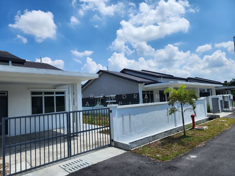 Semi-Detached House for Sale in Banting (Selangor) - Surendran Karapiah - PropertyGuru.com.my