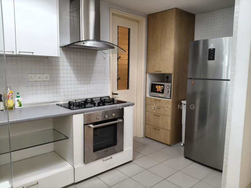 Service Residence for Sale at i-Zen @ Kiara 1 - Teddy Wong - Kitchen - PropertyGuru.com.my