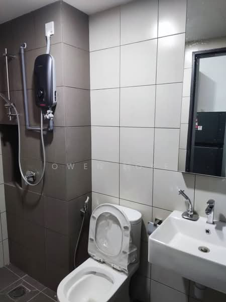 Servis Apartment untuk Disewa di D'Quince Residences - Owen Loke - Bathroom - PropertyGuru.com.my