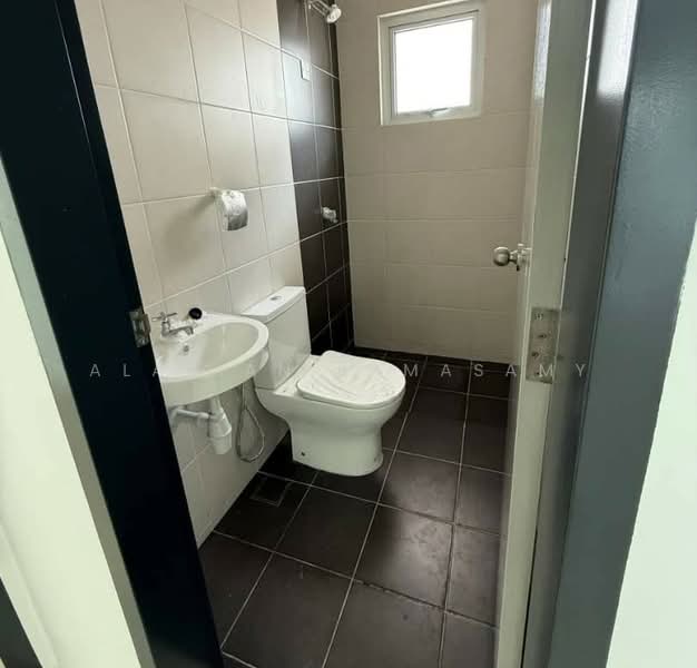 2-storey Terraced House for Sale in Kota Bayuemas (Klang) - Alavian Ramasamy - Bathroom - PropertyGuru.com.my