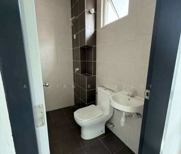 2-storey Terraced House for Sale in Kota Bayuemas (Klang) - Alavian Ramasamy - Bathroom - PropertyGuru.com.my