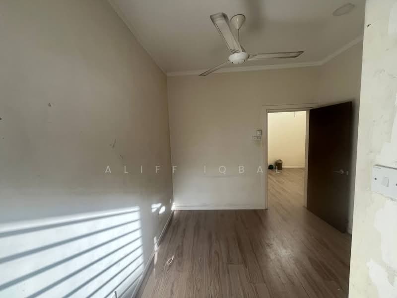Rumah Teres untuk Disewa di Bandar Bukit Raja (Klang) - Aliff Iqbal - PropertyGuru.com.my
