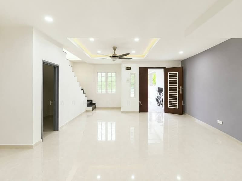2-storey Terraced House for Sale in Puncak Alam (Selangor) - Farhan Rafael - Living Room - PropertyGuru.com.my