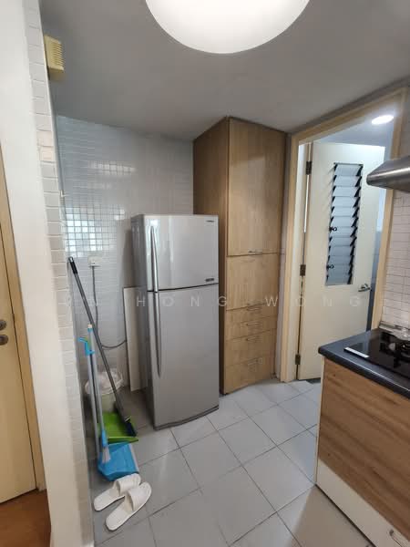 Service Residence for Sale at i-Zen @ Kiara 1 - Teddy Wong - Kitchen - PropertyGuru.com.my