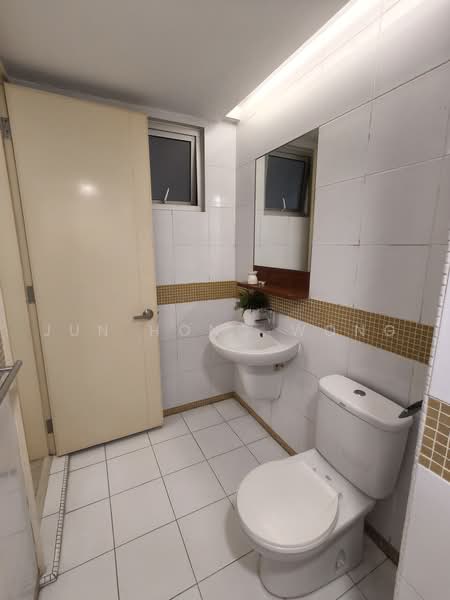 Service Residence for Sale at i-Zen @ Kiara 1 - Teddy Wong - Bathroom - PropertyGuru.com.my