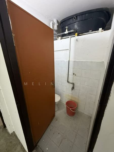 Flat for Sale at Sri Lanang - Melinda Ee - Bathroom - PropertyGuru.com.my