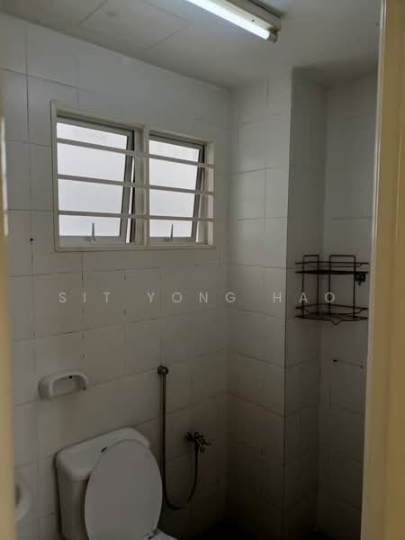 Apartment for Rent at Kristal Heights - Sit Yong Hao - Bathroom - PropertyGuru.com.my