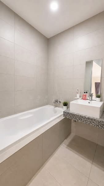 Service Residence for Sale at Luminari - Darren Cham - Bathroom - PropertyGuru.com.my