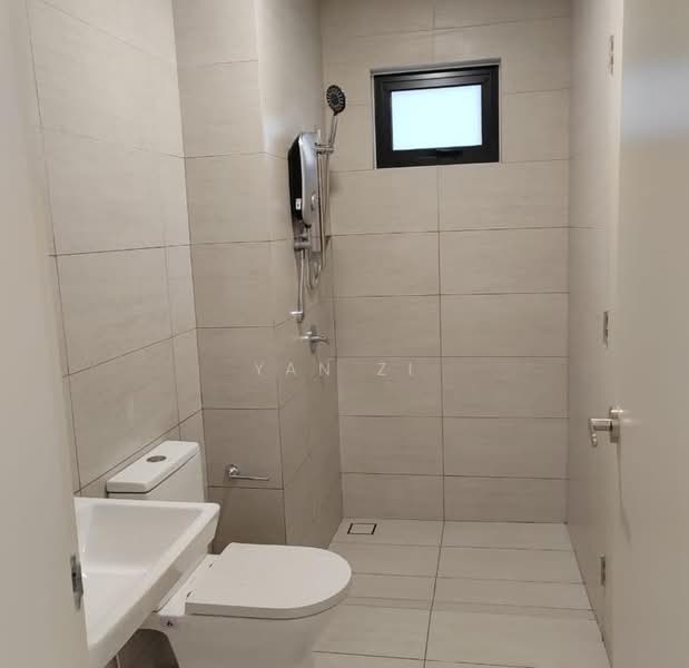 Servis Apartment untuk Disewa di Residensi Ava @ Kiara Bay - Yan Zi - Bathroom - PropertyGuru.com.my