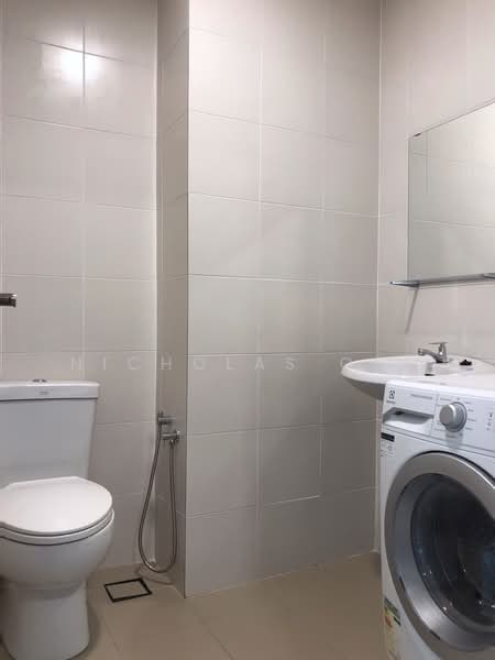 Servis Apartment untuk Disewa di Pacific 63 - Nicholas Ooi - Bathroom - PropertyGuru.com.my