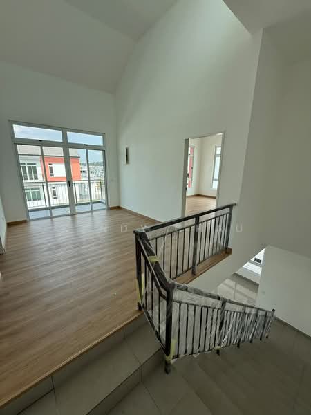 Rumah Teres 2 Tingkat untuk Dijual di Bandar Putra (Kulai) - Cendy Chau - Living Room - PropertyGuru.com.my