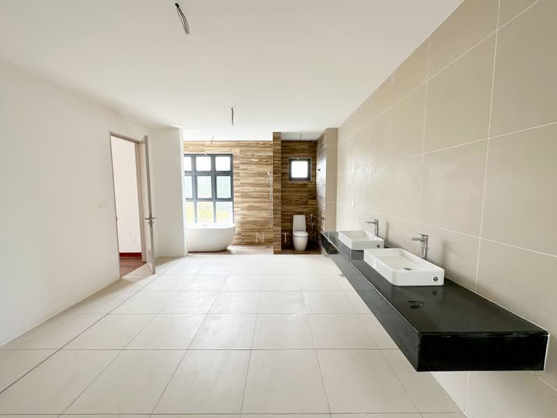 Semi-Detached House for Sale in Seksyen 9 (Kota Damansara) - Vincent Liaw - Bathroom - PropertyGuru.com.my