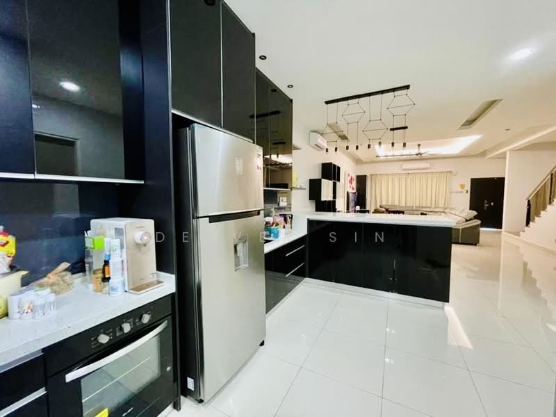 Rumah Teres 2 Tingkat untuk Dijual di TTDI Grove (Kajang) - Denver Sin - Kitchen - PropertyGuru.com.my
