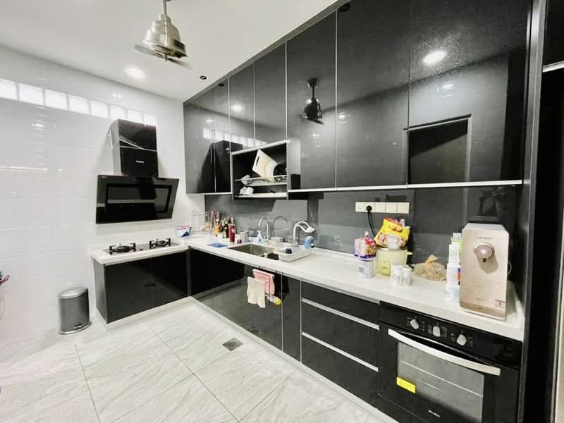Rumah Teres 2 Tingkat untuk Dijual di TTDI Grove (Kajang) - Denver Sin - Kitchen - PropertyGuru.com.my