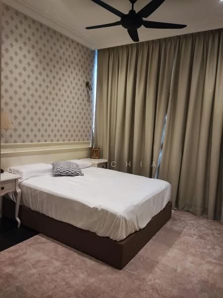 Kondominium untuk Disewa di Queens Residences Q2 @ Queens Waterfront - Ivy Chia - Bedroom - PropertyGuru.com.my