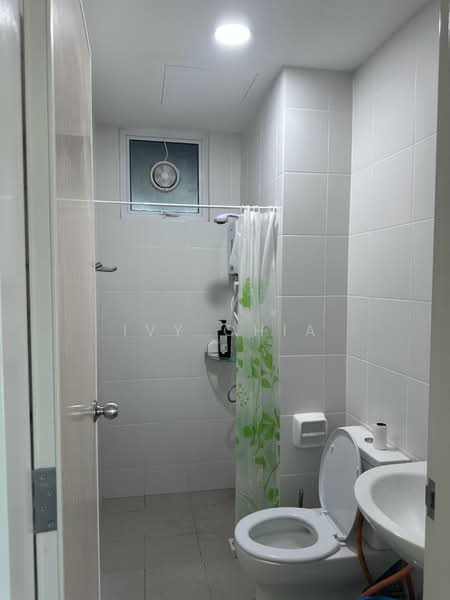 Rumah Flat untuk Disewa di IDEAL RESIDENCY - Ivy Chia - Bathroom - PropertyGuru.com.my