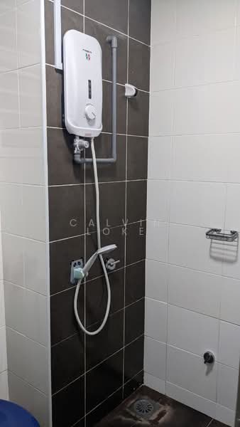 Condominium for Rent at Dwiputra Residences - Calvin Loke - Bathroom - PropertyGuru.com.my