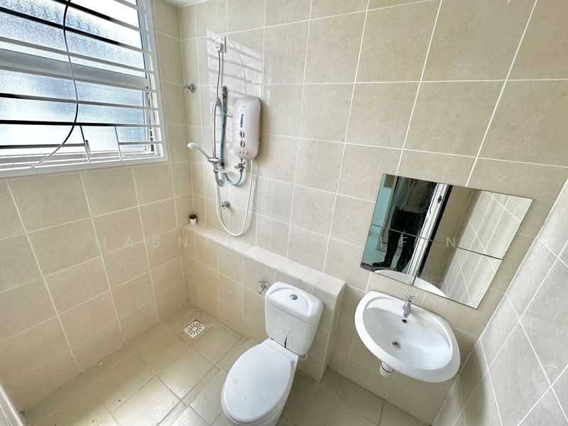 Rumah Teres 3 Tingkat untuk Dijual di Kajang (Selangor) - Masnizah Arifin - Bathroom - PropertyGuru.com.my