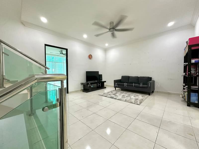 Rumah Teres 3 Tingkat untuk Dijual di Kajang (Selangor) - Masnizah Arifin - Living Room - PropertyGuru.com.my