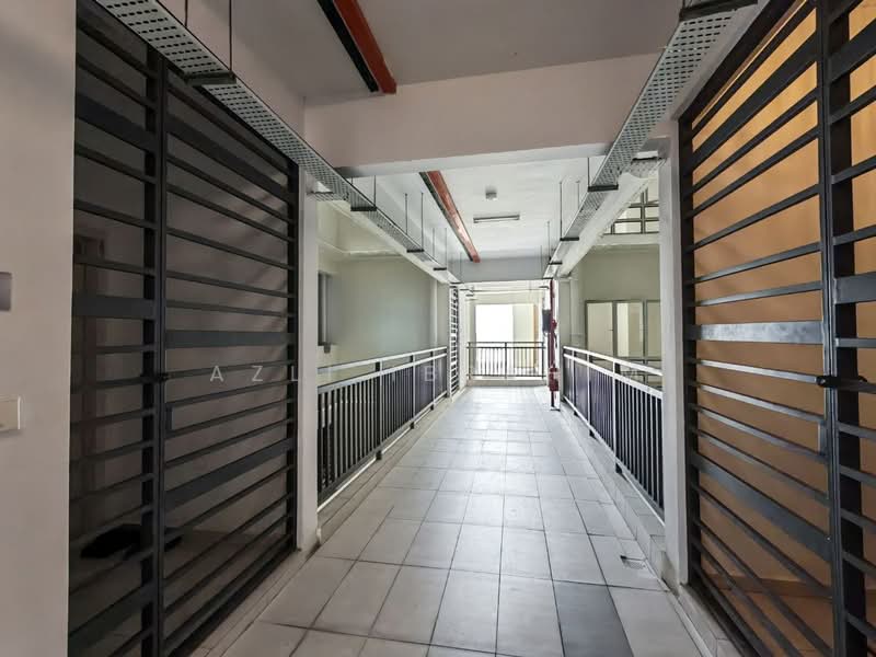 Kondominium untuk Dijual di Residensi Adelia 3 - Azli Ibrahim - Corridor - PropertyGuru.com.my