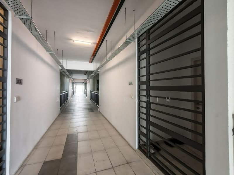 Kondominium untuk Dijual di Residensi Adelia 3 - Azli Ibrahim - Corridor - PropertyGuru.com.my