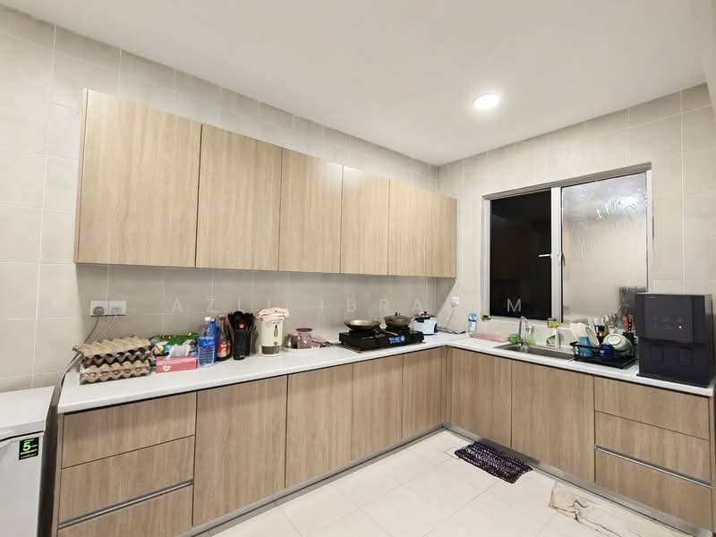 Kondominium untuk Dijual di Residensi Adelia 3 - Azli Ibrahim - Kitchen - PropertyGuru.com.my