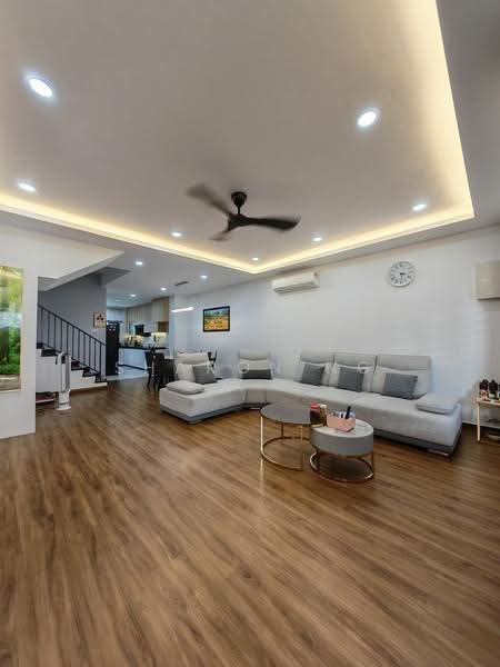 2.5-storey Terraced House for Sale in Taman Pulai Mutiara (Iskandar Puteri (Nusajaya)) - Sharon Ng - Living Room - PropertyGuru.com.my