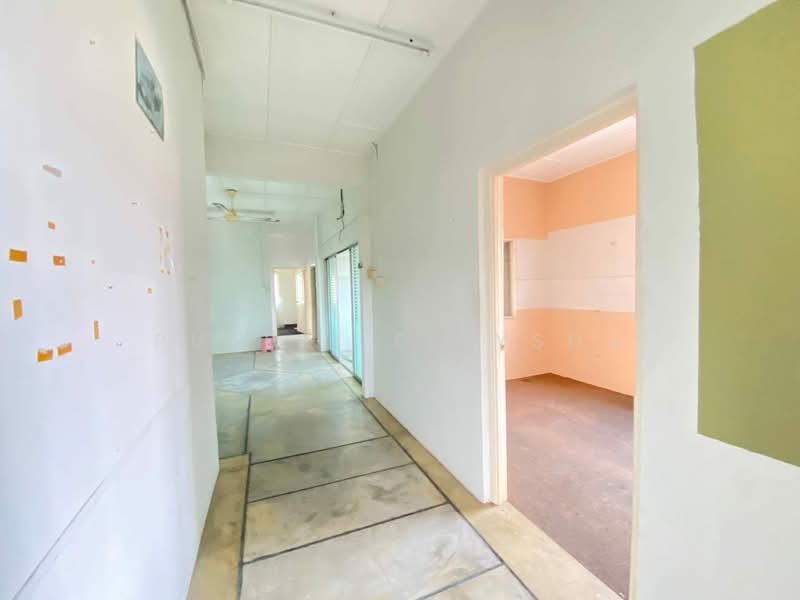 Shop for Rent in SS19 (Subang Jaya) - Puteri Ellysha - Corridor - PropertyGuru.com.my