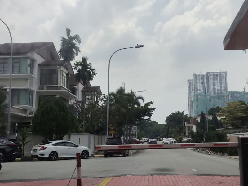 3-storey Terraced House for Sale in Laman Rimbunan (Kepong) - Kent Chen - PropertyGuru.com.my