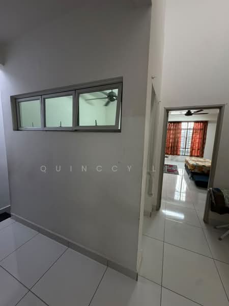 2-storey Terraced House for Sale in Taman Bestari Indah (Ulu Tiram) - Quinccy Lim - Corridor - PropertyGuru.com.my