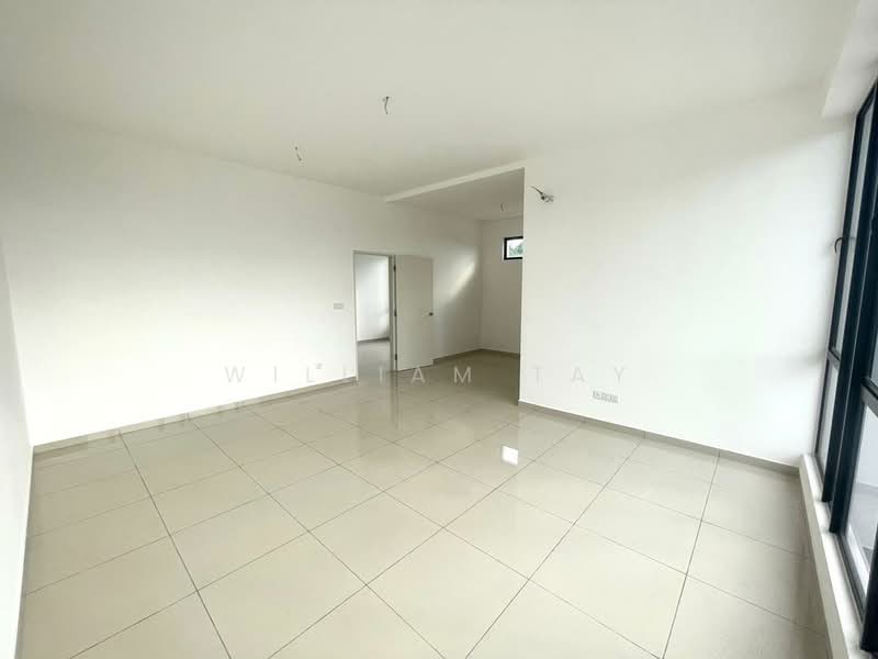 2-storey Terraced House for Sale in Taman Desa Tebrau (Tebrau) - William Tay - Living Room - PropertyGuru.com.my