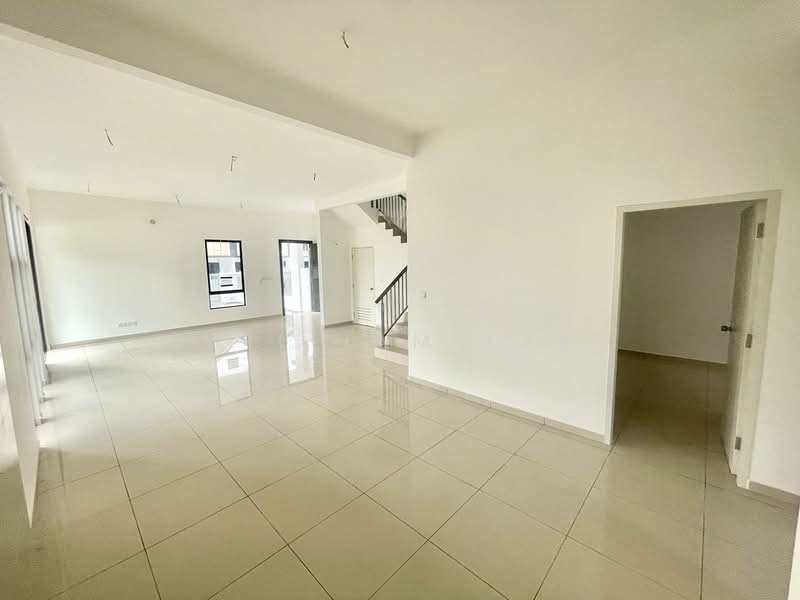 2-storey Terraced House for Sale in Taman Desa Tebrau (Tebrau) - William Tay - Living Room - PropertyGuru.com.my
