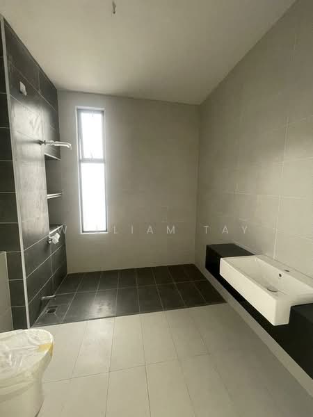 2-storey Terraced House for Sale in Taman Desa Tebrau (Tebrau) - William Tay - Bathroom - PropertyGuru.com.my