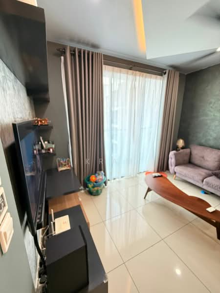 Service Residence for Sale at LakePark Residence @ KL North - Vikram . - Living Room - PropertyGuru.com.my