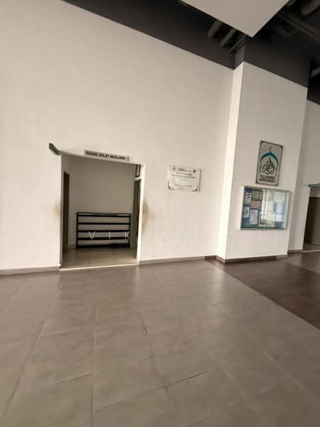 Service Residence for Sale at LakePark Residence @ KL North - Vikram . - Corridor - PropertyGuru.com.my